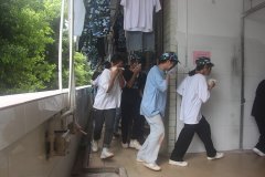 軍訓進行時——消防演練，筑牢校園安全防線